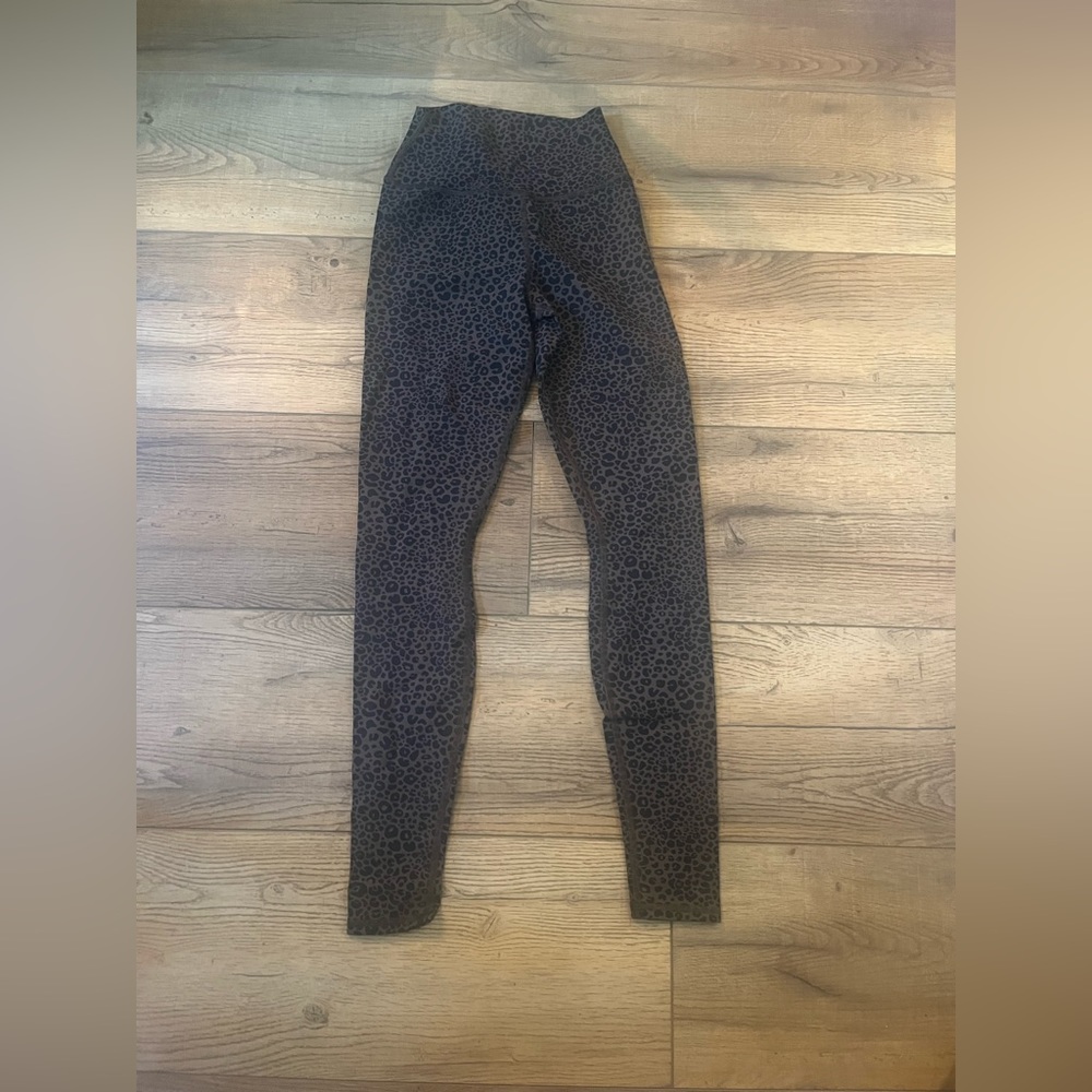 Alo Full Length Cheetah Leggings